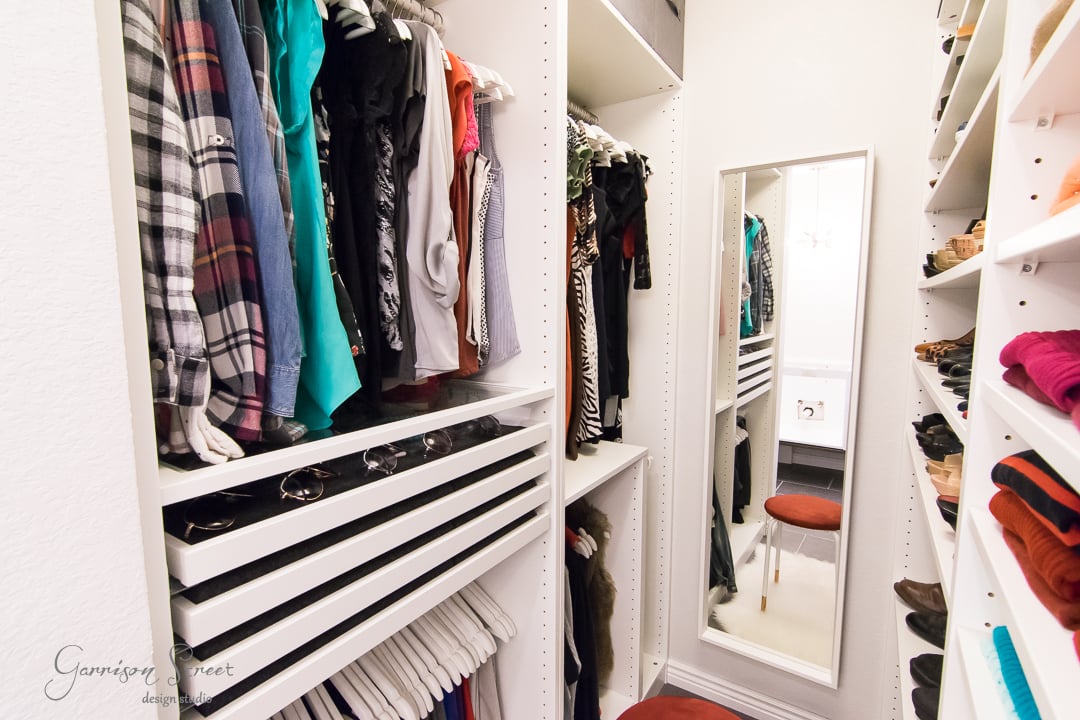 Ella's Dream Closet: Mastering Seasonal Fashion & Makeovers